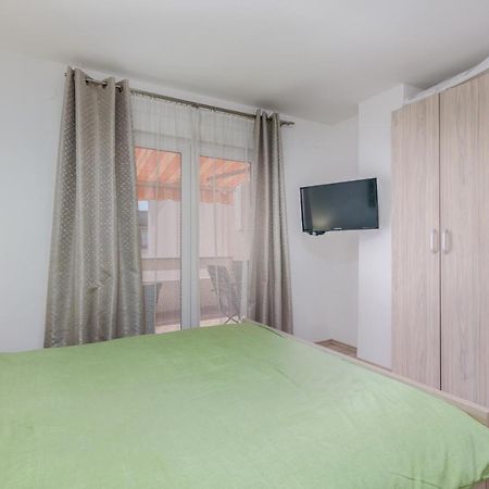 Apartment Stella Di Mare Krk Town Exterior photo